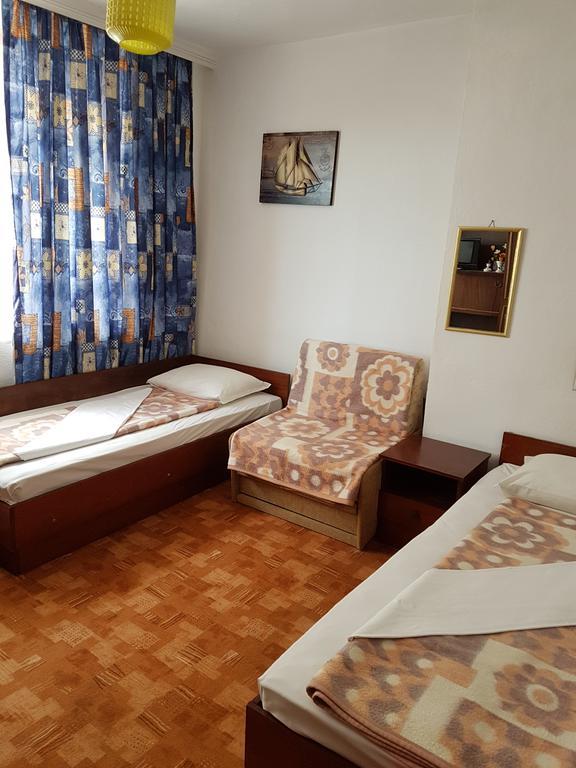 Guest Rooms Denitsa Obzor Exterior foto